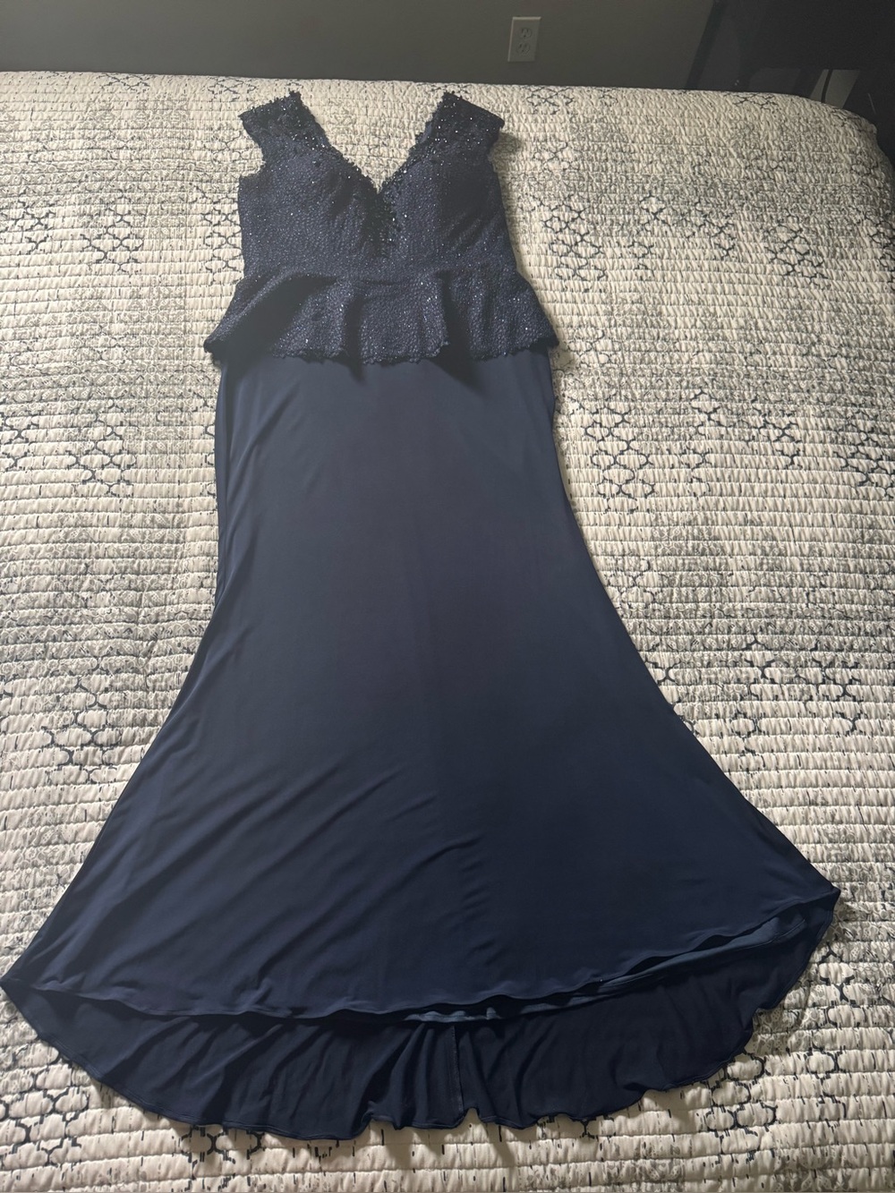 MGNY by Morilee Beautiful Navy Beaded Bodice Double V Peplum Formal Gown Size 14